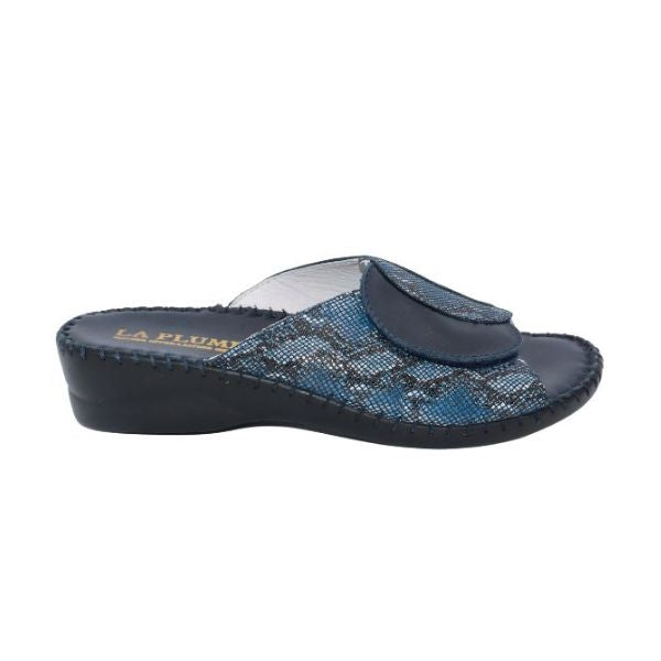 #color_Navy Python