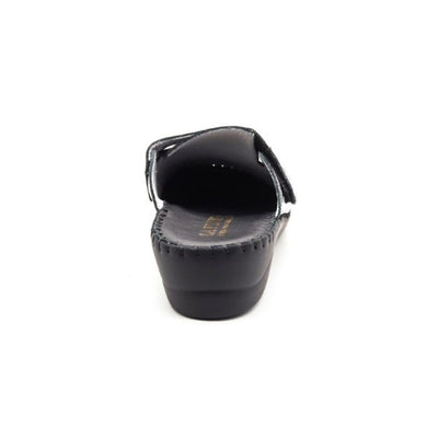 #color_Black Patent